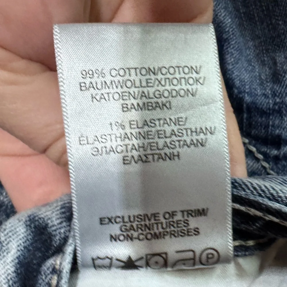 Silver Jeans Eddie light wash jeans Size 31x34